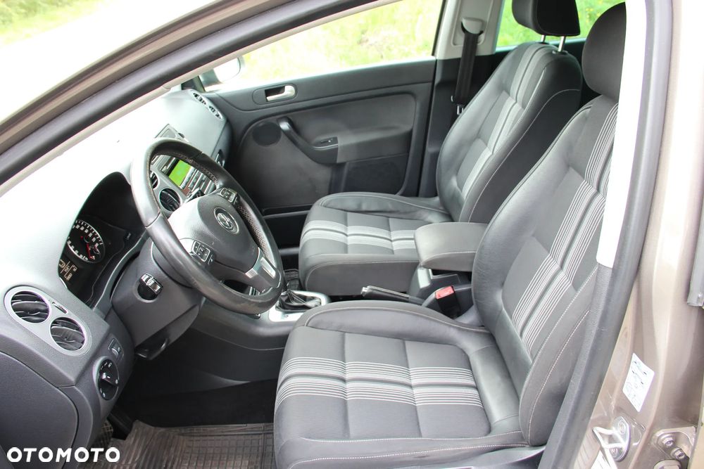 Volkswagen Golf Plus 1.6 TDI DPF DSG MATCH - 12
