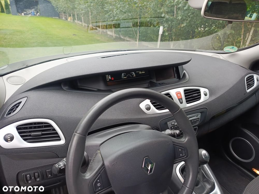 Renault Scenic TCe 130 Luxe - 17