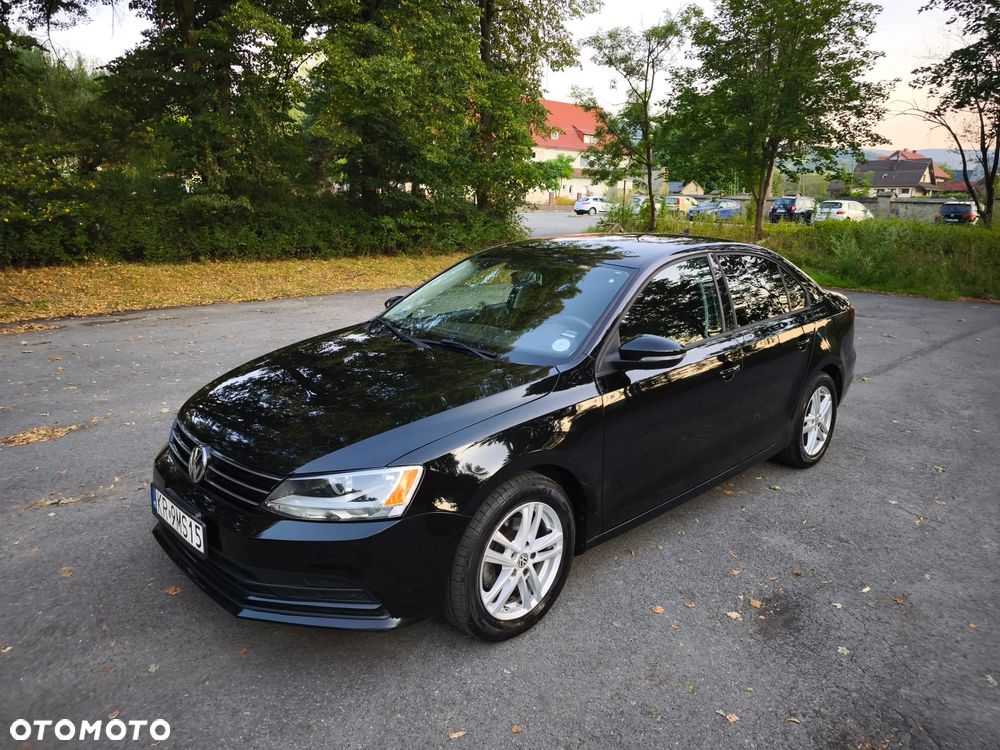 Volkswagen Jetta 2.0 Base - 1