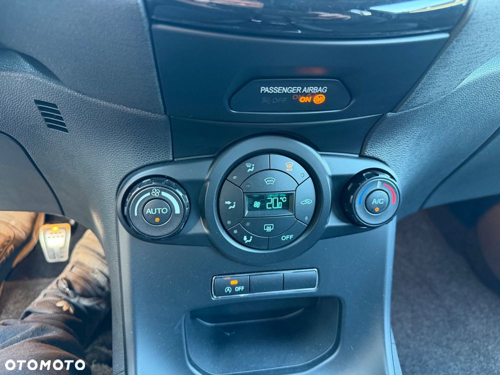 Ford Fiesta 1.0 EcoBoost S&S ST-LINE - 33