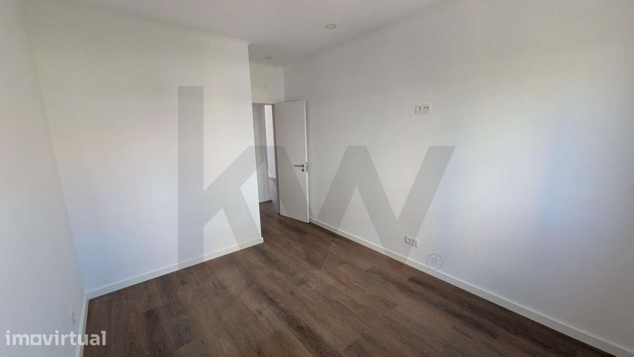 Oportunidade Imperdível - Apartamento T3 - Para Remodelação - Grande imagem: 5/13