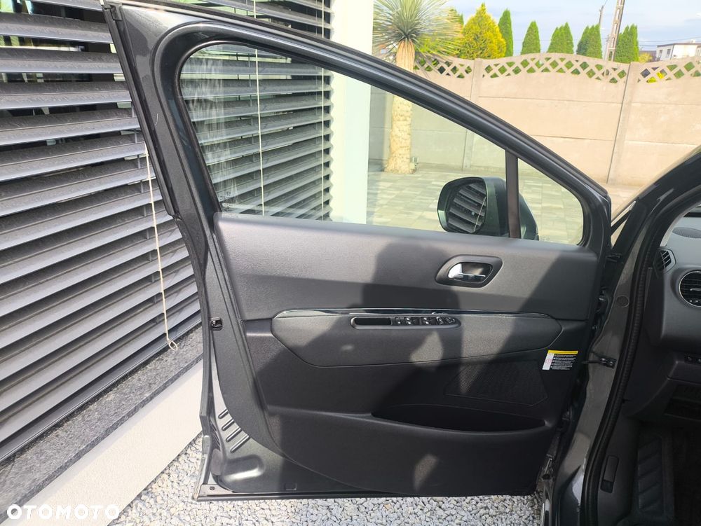 Peugeot 3008 - 11