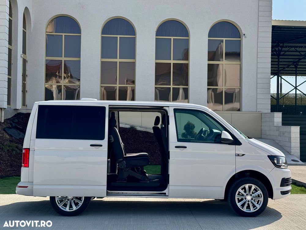 Volkswagen Caravelle KR Comfortline DSG 4M - 12