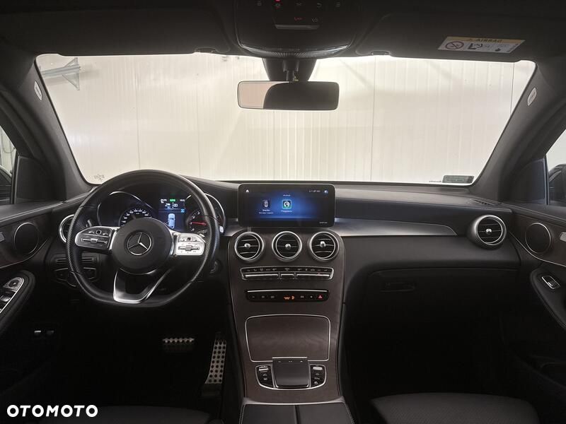 Mercedes-Benz GLC - 22