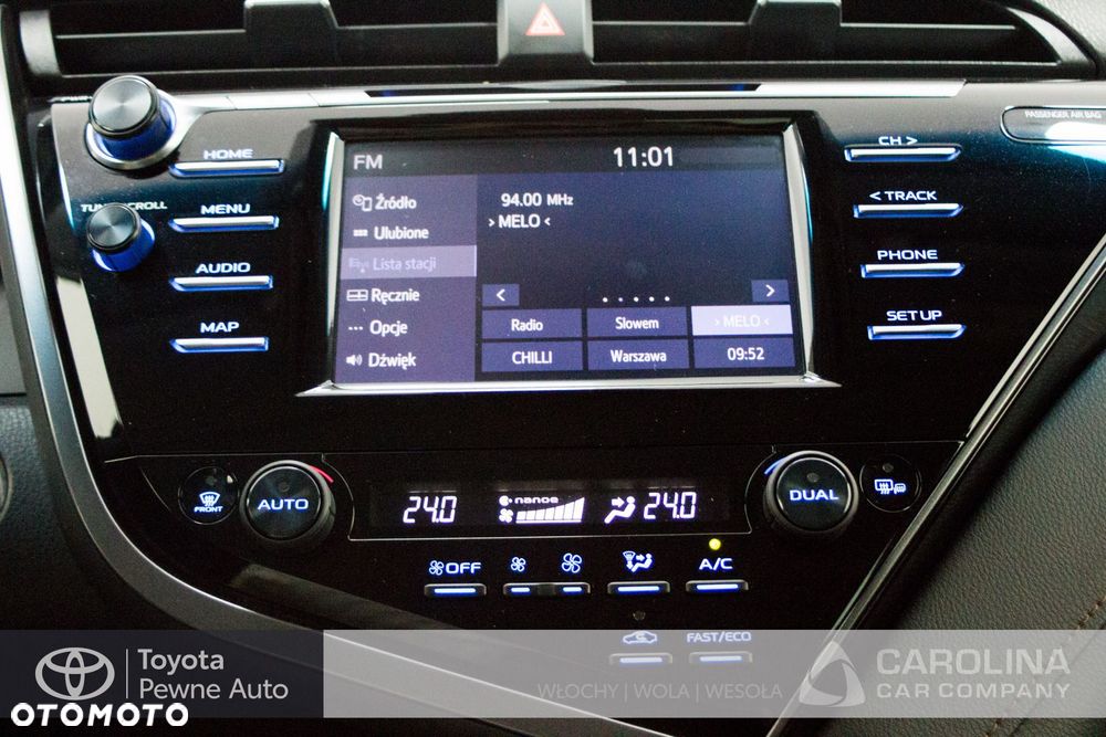 Toyota Camry - 12