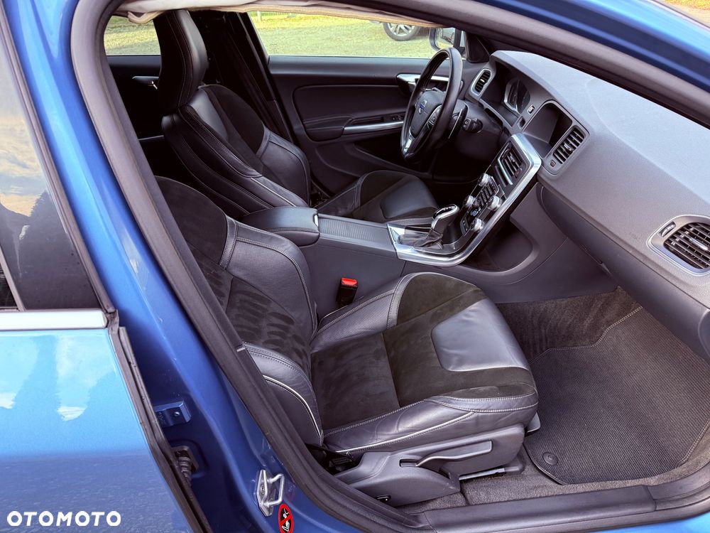 Volvo V60 T4 Geartronic RDesign - 35