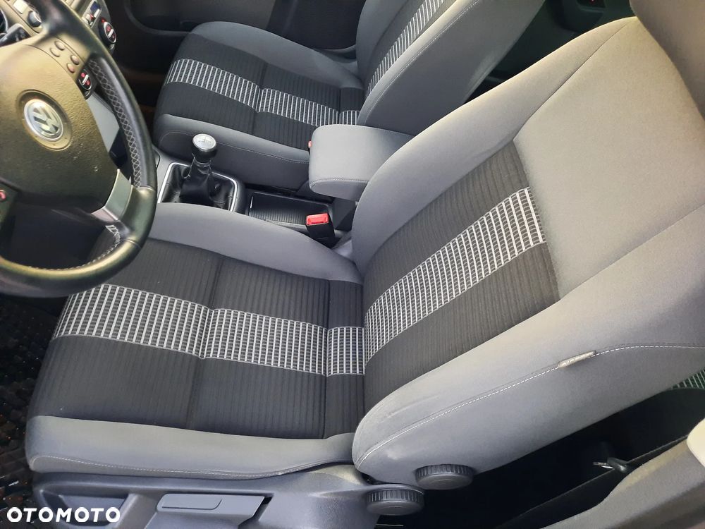 Volkswagen Golf Plus 1.9 TDI DPF Comfortline - 24