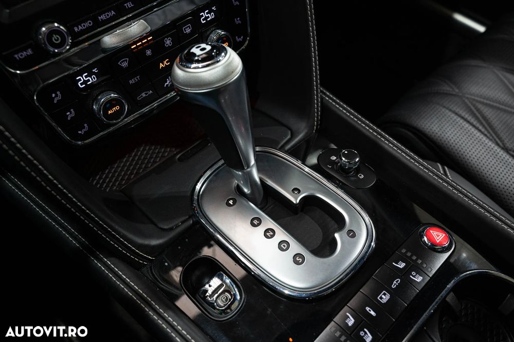 Bentley Flying Spur V8 - 16