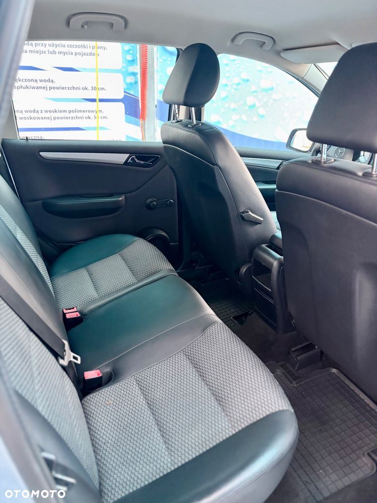 Mercedes-Benz Klasa A 160 BlueEFFICIENCY Avantgarde - 16