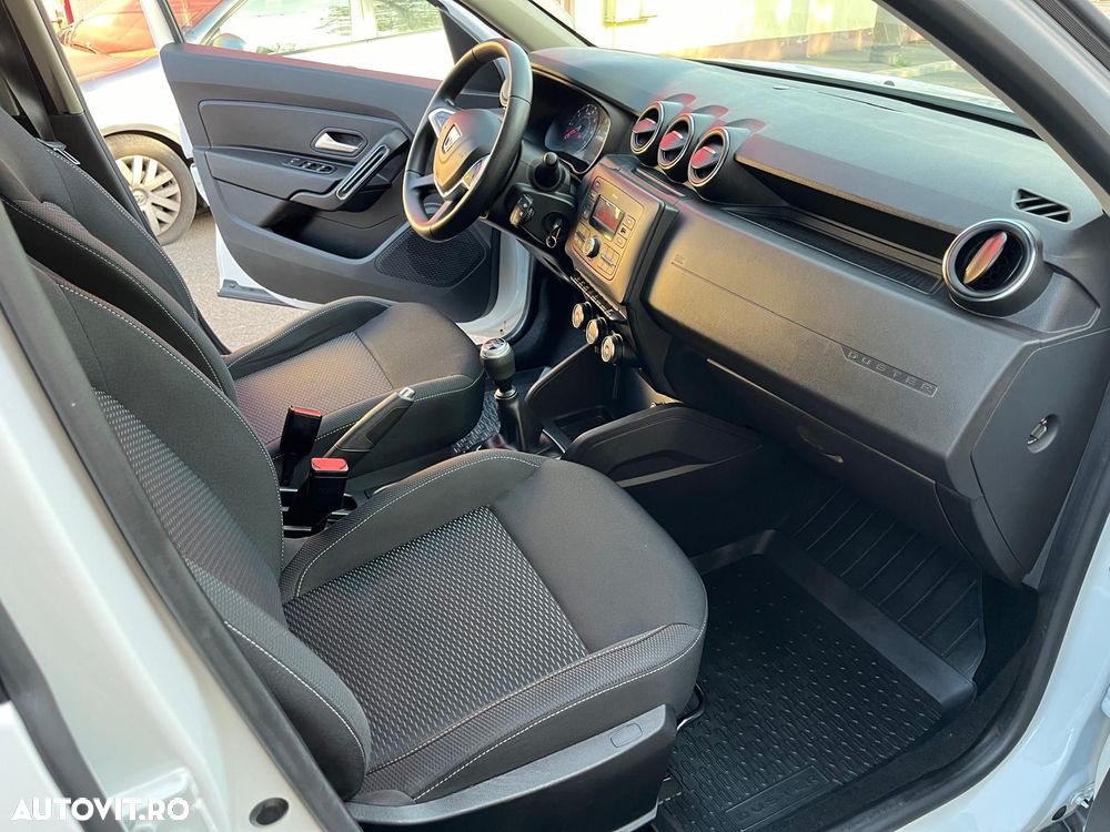 Dacia Duster 1.6 SCe 4WD Comfort - 9