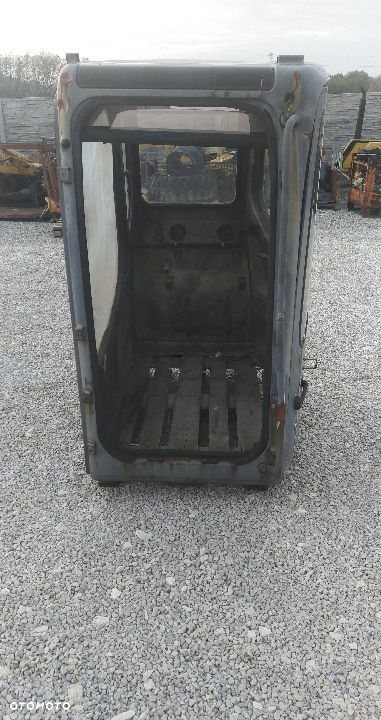 Kabina CASE CS 135 SR [os 1494] - 6