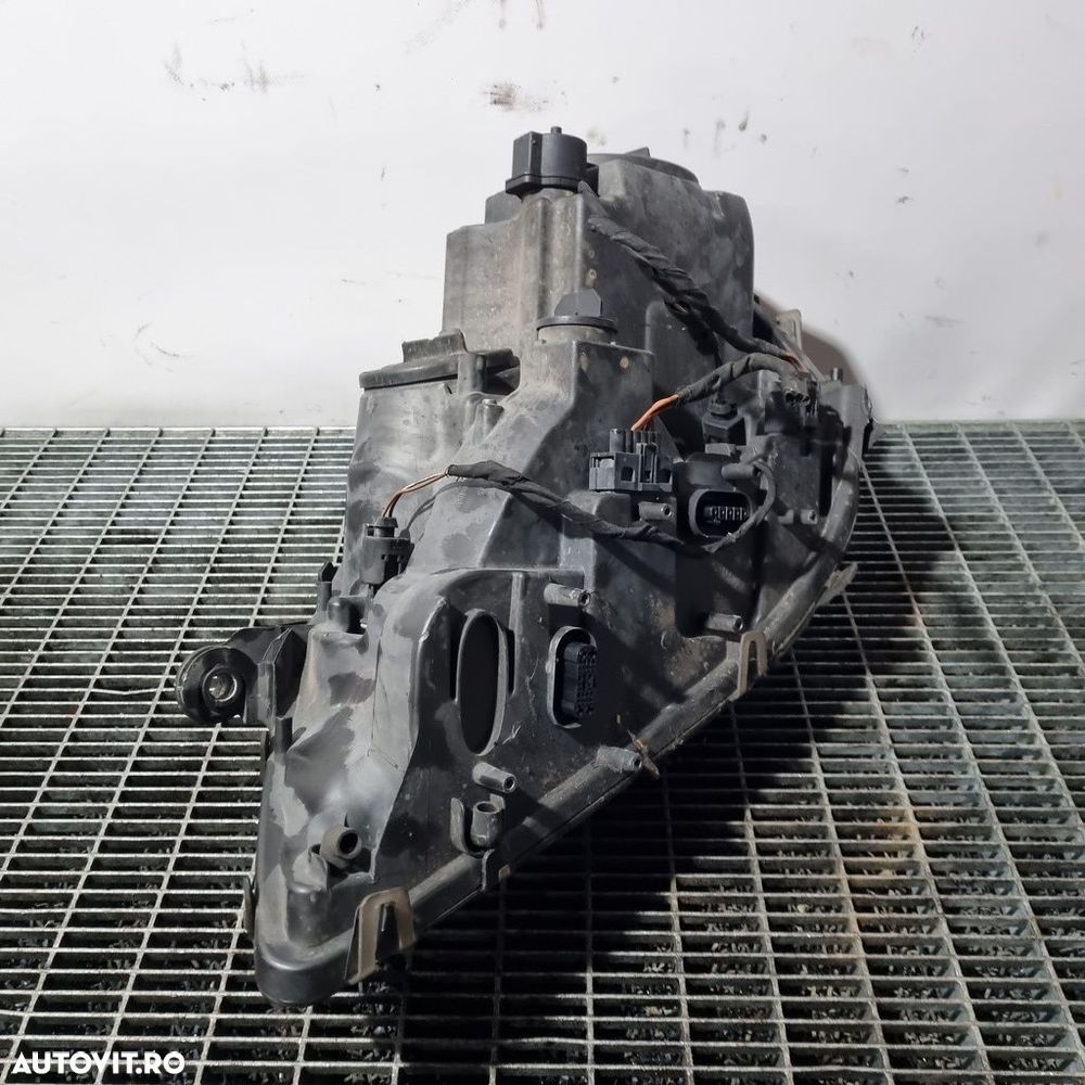 Far Dreapta Mercedes ML W164 2005 - 2008 SUV 4 Usi (1446) Xenon - 4