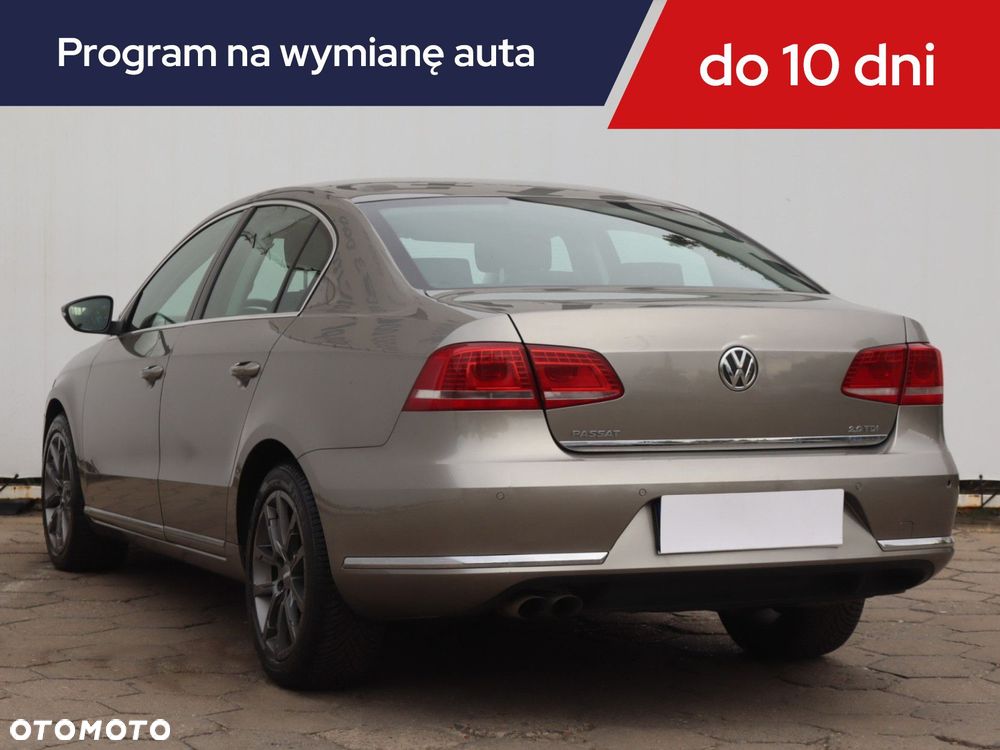 Volkswagen Passat - 6