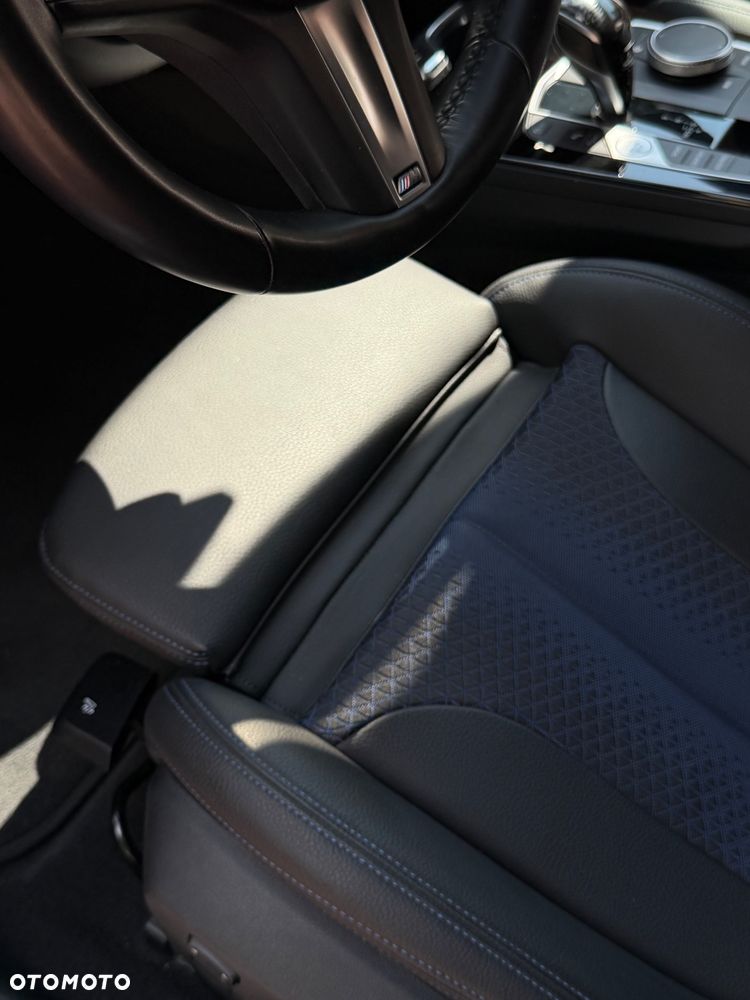 BMW Seria 2 218d M Sport - 17
