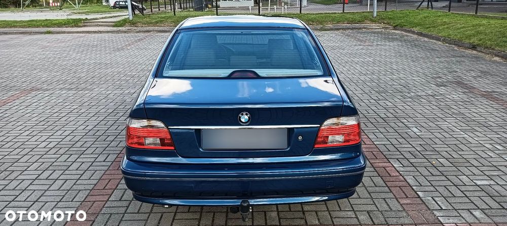 BMW Seria 5 - 16