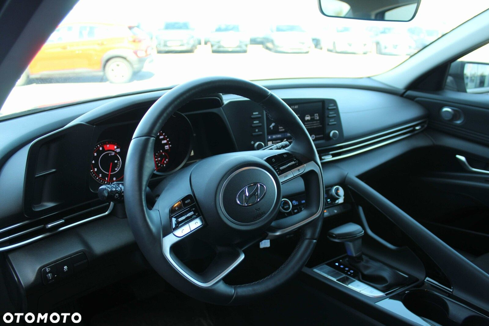 Hyundai Elantra 1.6 Smart CVT - 9