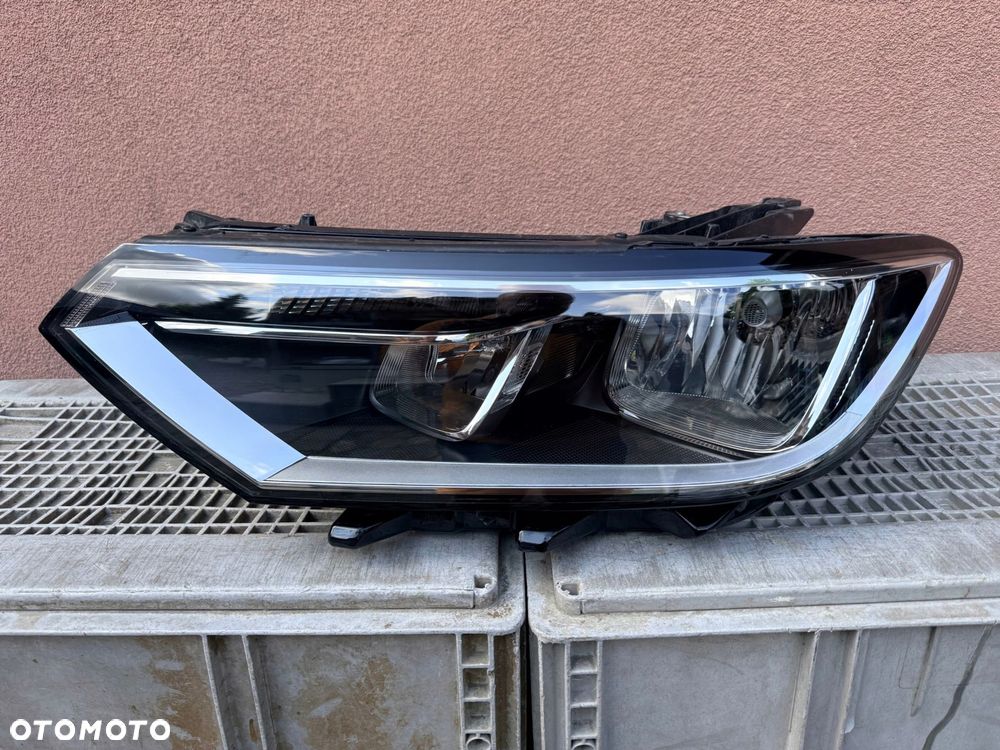 Lampa przednia VW PASSAT B8 ZWYKŁA EUROPA ORYGINALNA VALEO - 1