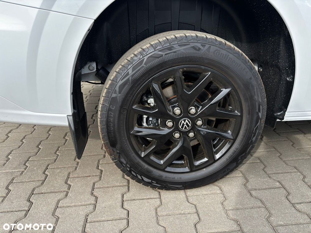 Volkswagen Caravelle - 12