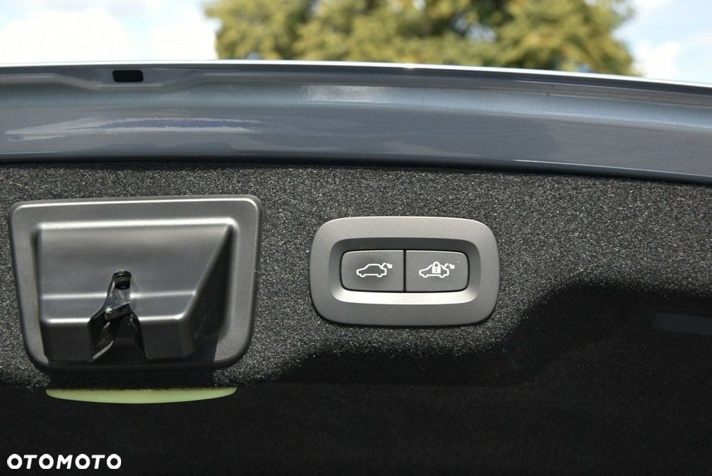 Volvo S90 - 31