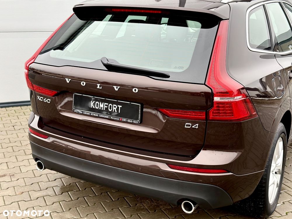 Volvo XC 60 D4 Momentum Pro - 17