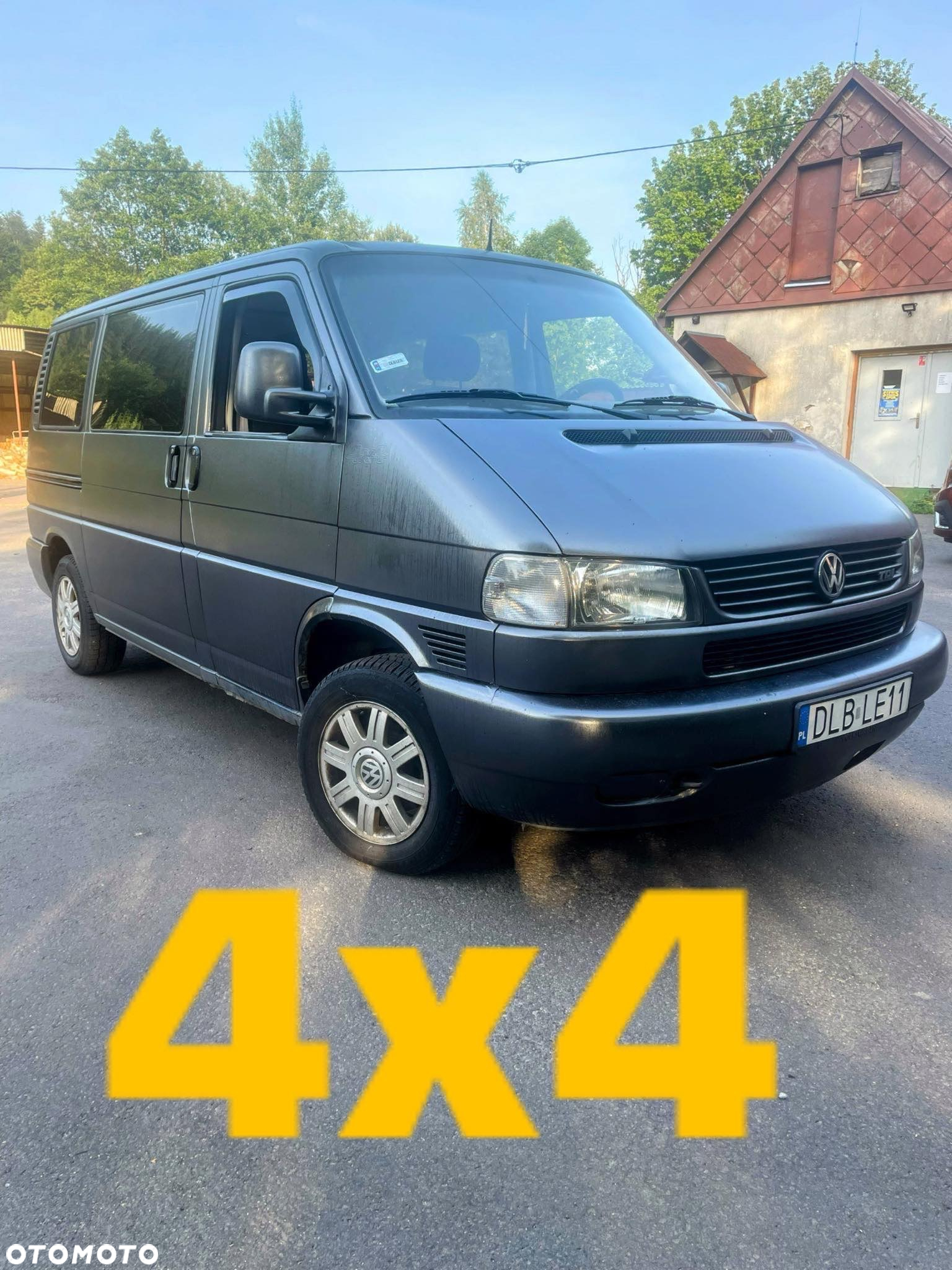 Volkswagen Caravelle - 3