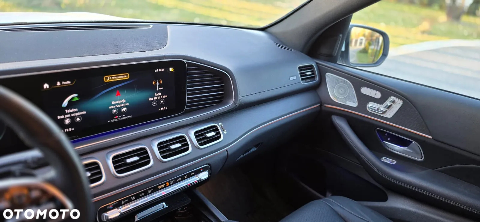 Mercedes-Benz GLE - 16