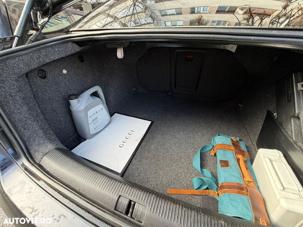 Volkswagen Jetta - 6