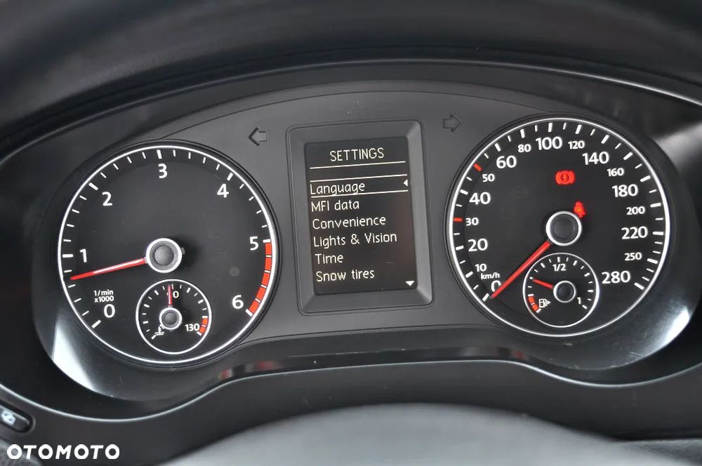 Volkswagen Jetta 1.6 TDI Comfortline - 25