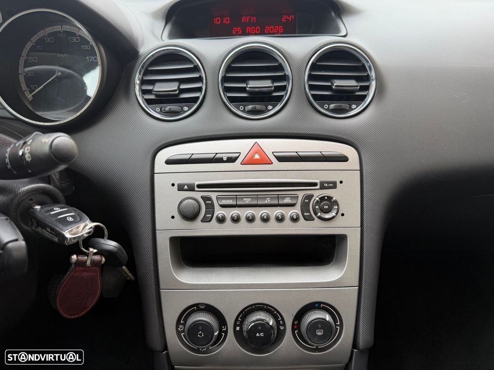 Peugeot 308 1.6 HDi Executive - 11