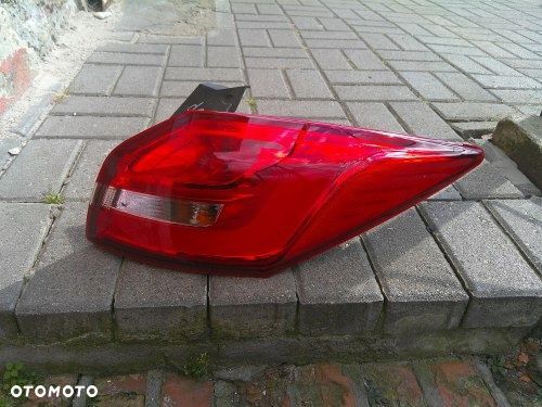 DR EVO EVO3 LED PRAWA TYLNA LAMPA ORYGINAŁ - 1