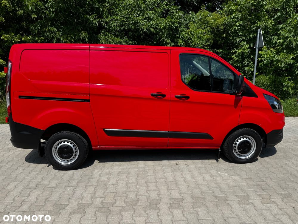 Ford TRANSIT CUSTOM - 13
