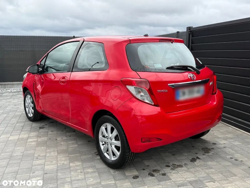 Toyota Yaris 1.0 VVT-i - 4