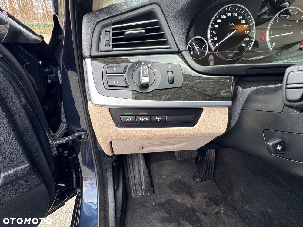 BMW Seria 5 535d Sport-Aut Luxury Line - 18