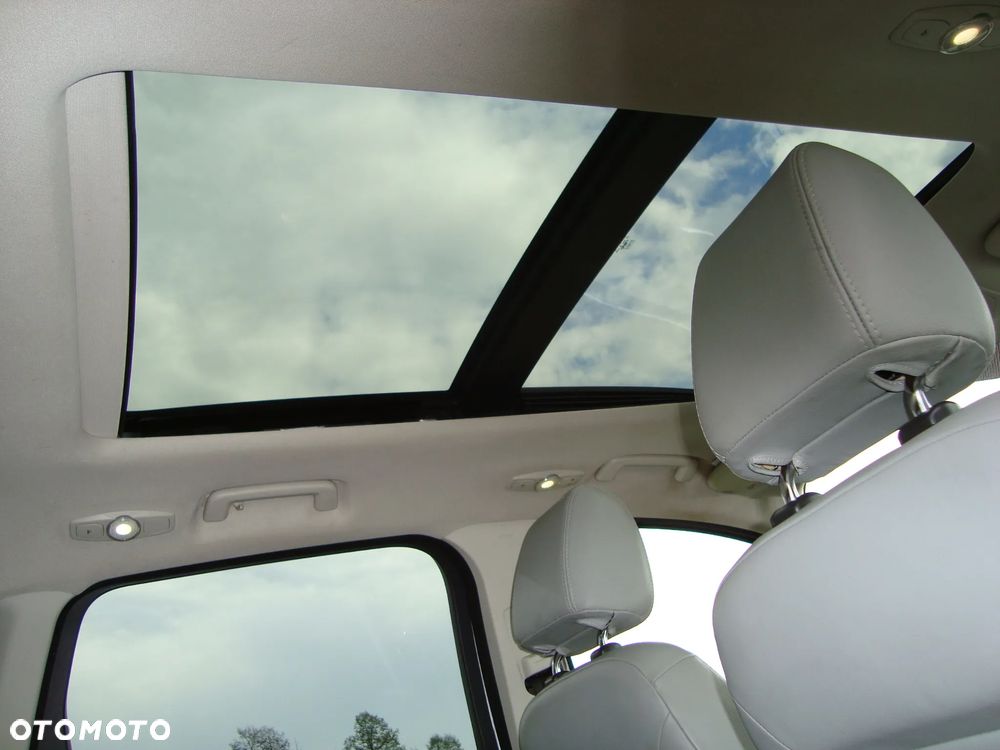Ford Kuga - 8