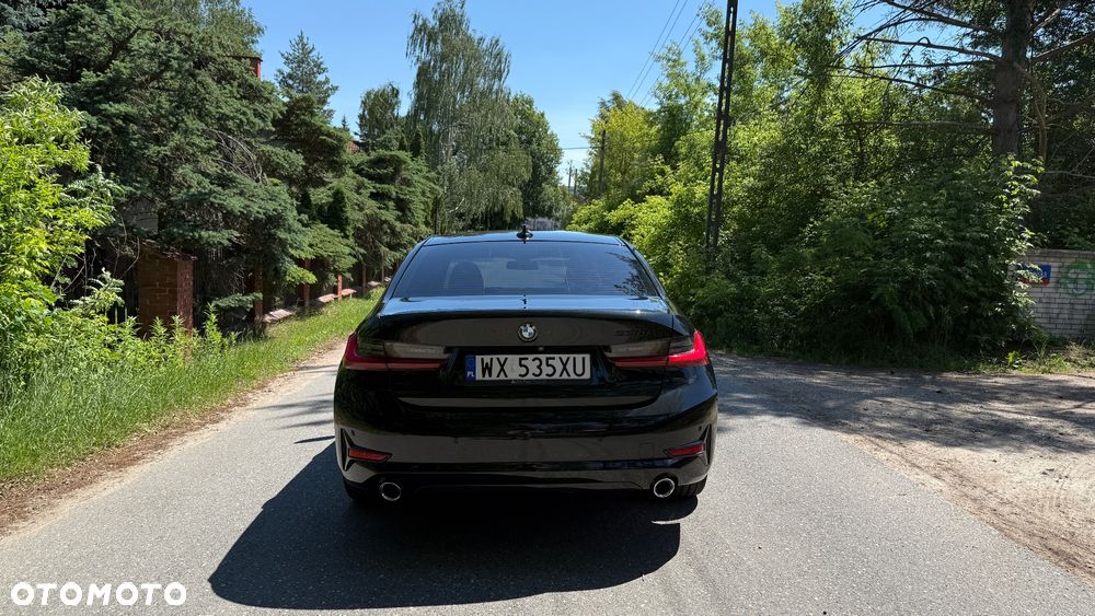 BMW Seria 3 330i Sport Line - 7