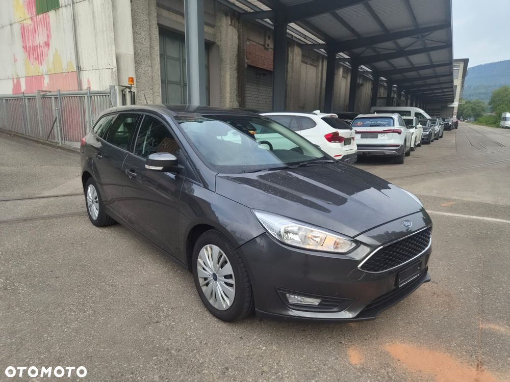 Ford Focus 1.0 EcoBoost Active Business - 2