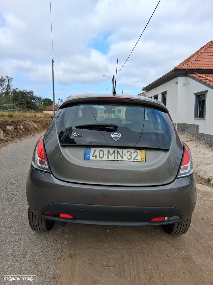 Lancia Ypsilon 2011 photo 3