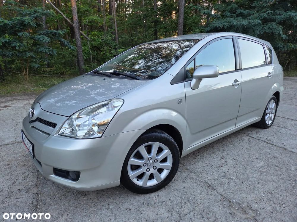 Toyota Corolla Verso - 11