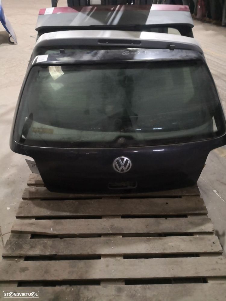 Tampa Da Mala Volkswagen Golf Iv (1J1) - 1