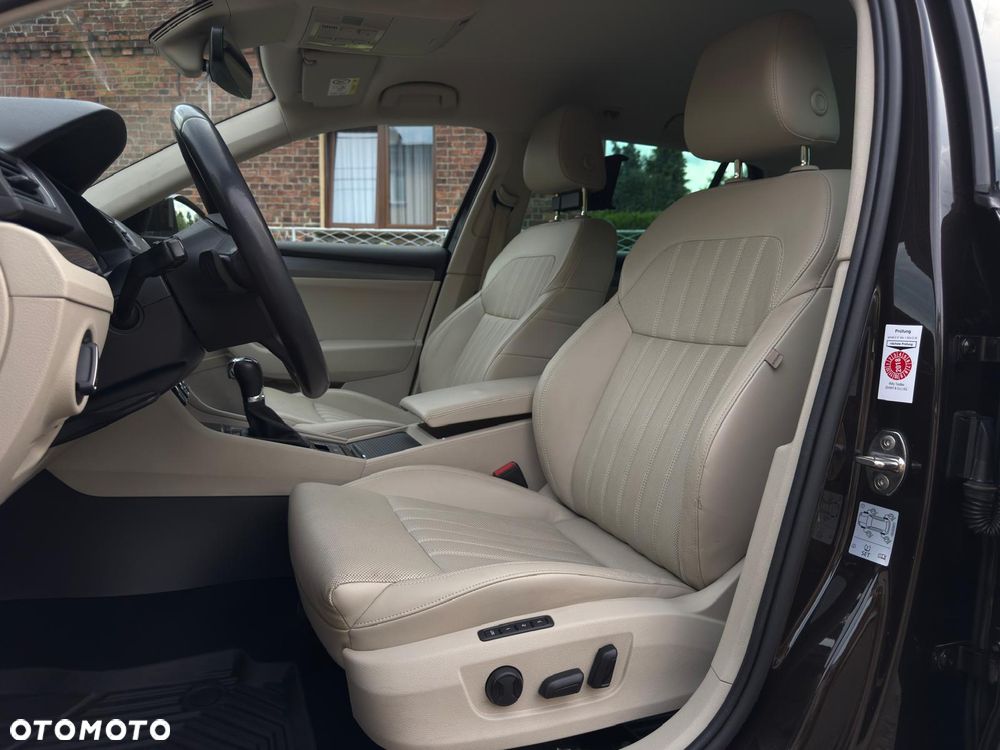 Skoda Superb 2.0 TDI DSG Style - 12