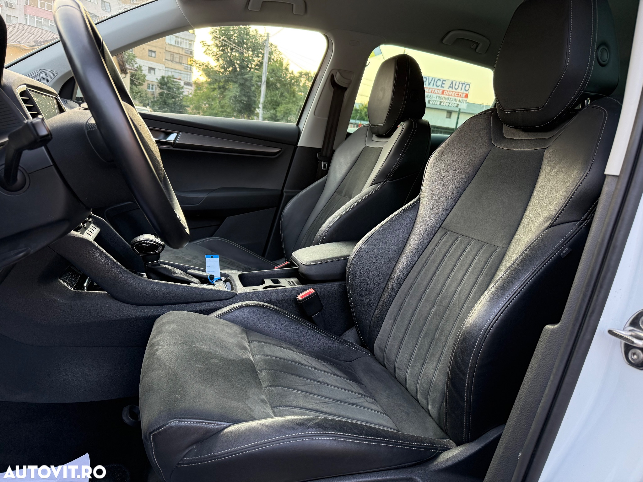 Skoda Karoq 1.6 TDI SCR DSG Style - 11