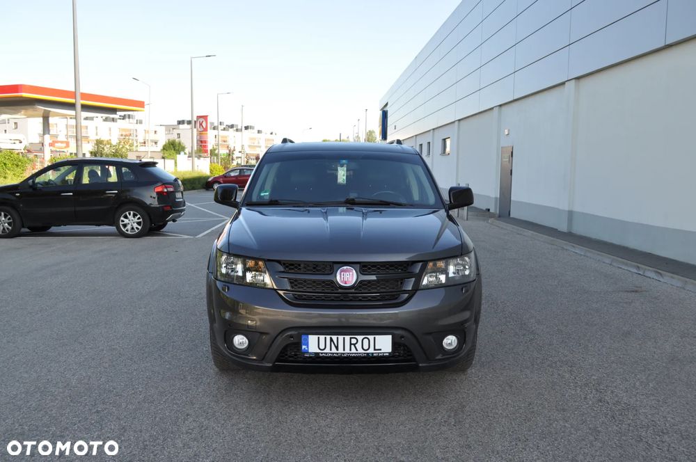 Fiat Freemont 2.0 Multijet Black Code AWD - 3