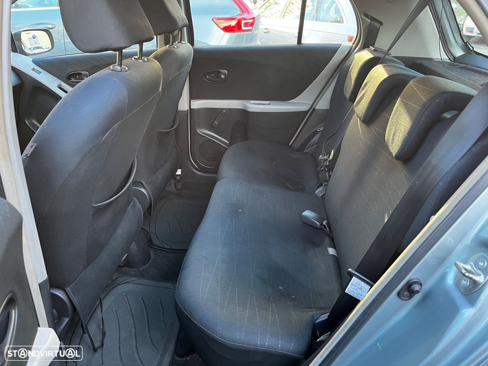 Toyota Yaris 1.0 VVT-i AC - 7