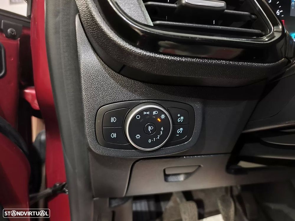 Ford Fiesta 1.0 EcoBoost S&S TREND - 19