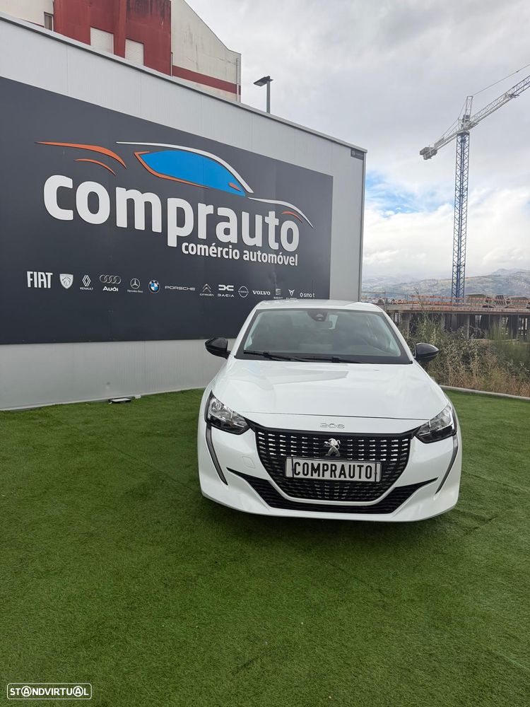 Peugeot 208 - 1