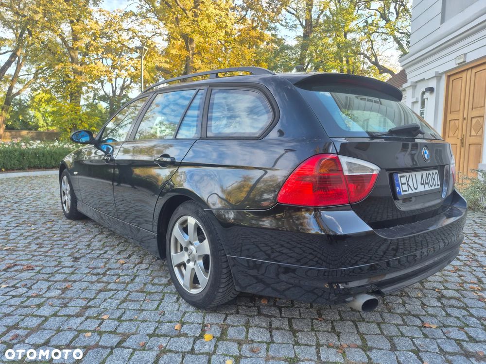 BMW Seria 3 318i - 11