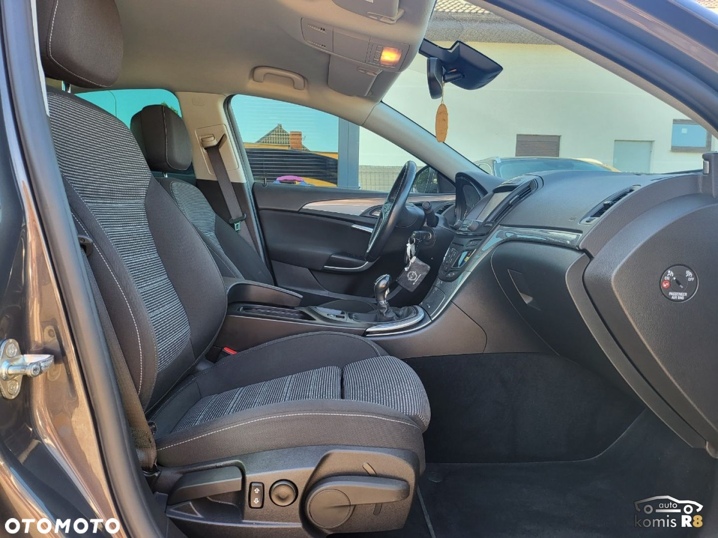 Opel Insignia - 17