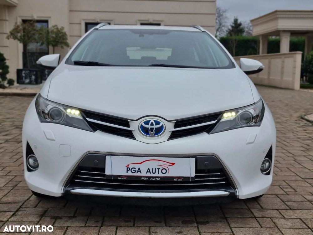 Toyota Auris 1.8 Hybrid Executive - 7