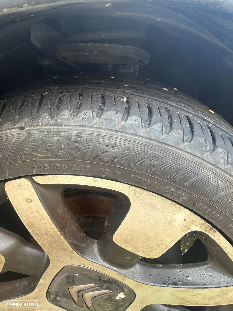 Jantes 17 pneus ótimo estado Citroën C4 Cactus - 3