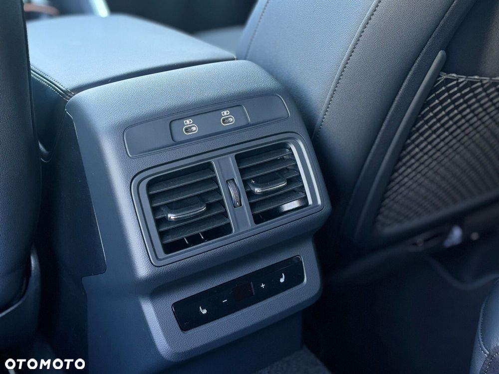 Audi Q5 Sportback - 24